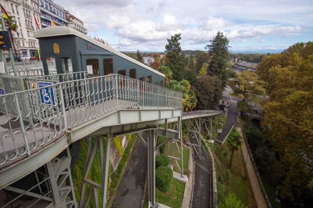Funicular de Pau en la ruta al Lago di Como y Venecia en autocaravana