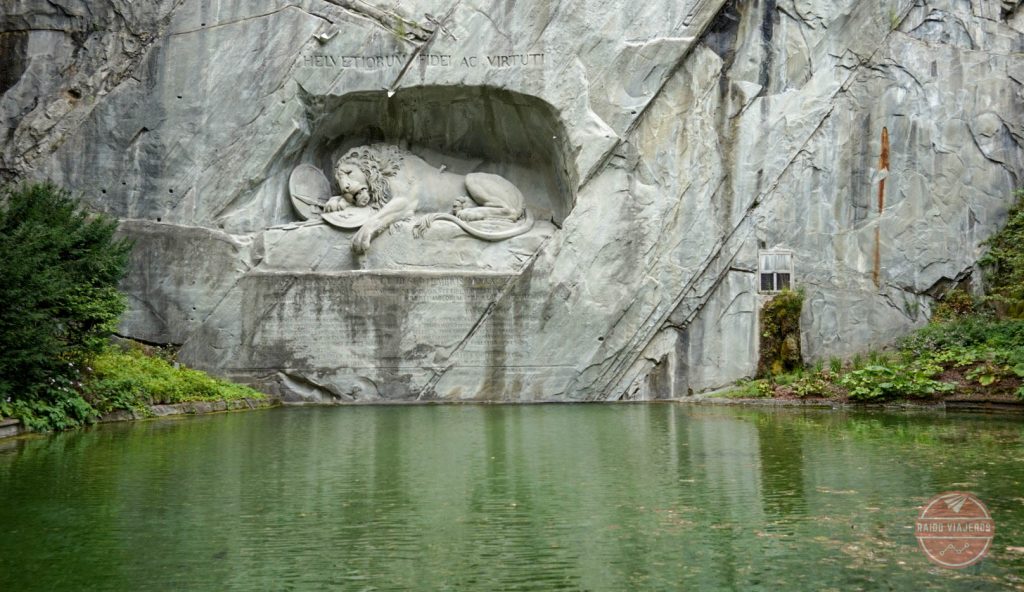Monumento a los caídos Lucerna