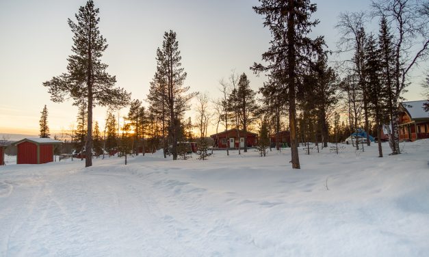 Alojamiento en Kiruna, ver las auroras desde una cabaña
