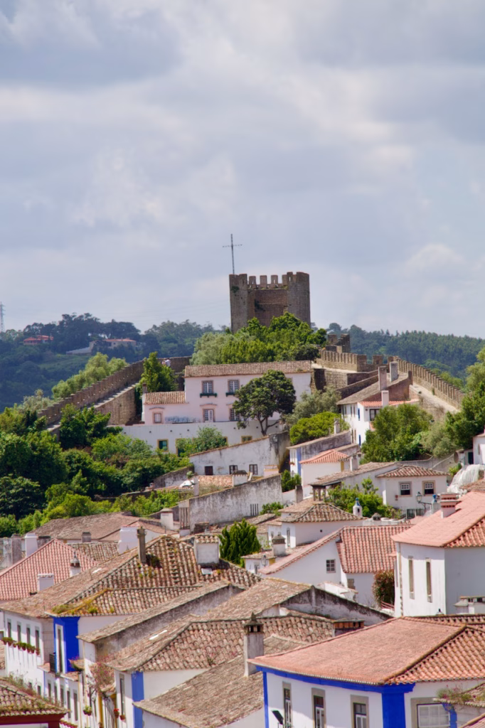 Calles medievales de Óbidos, parada con encanto en una ruta por Portugal central