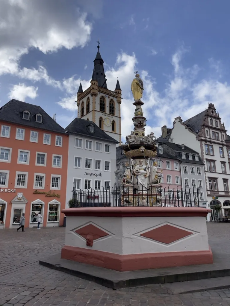 Tréveris al paso por Alemania en la ruta por Luxemburgo