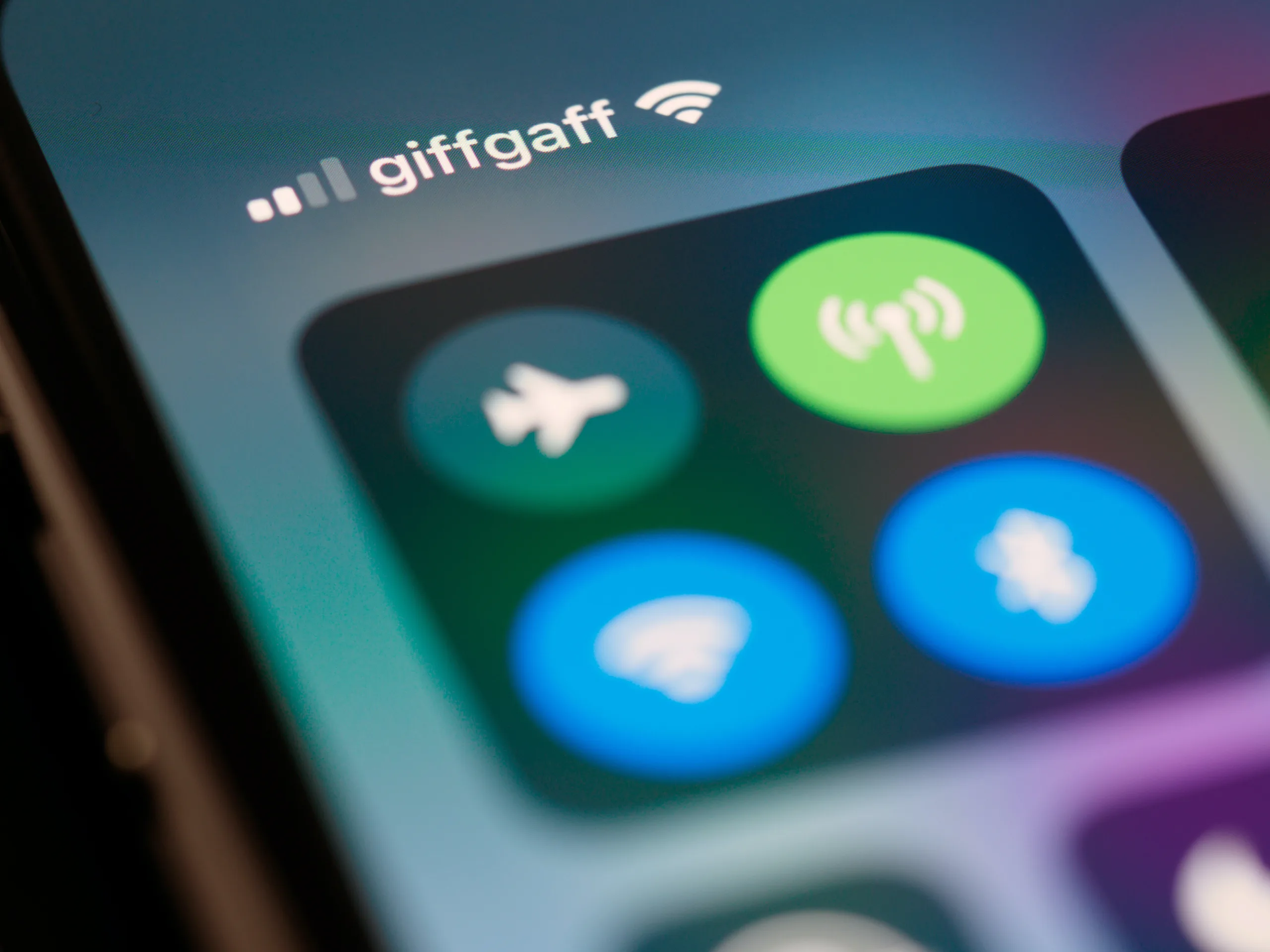 Giffgaff es una de las mejores opciones locales para tener internet si viajas a Londres (Reino Unido)