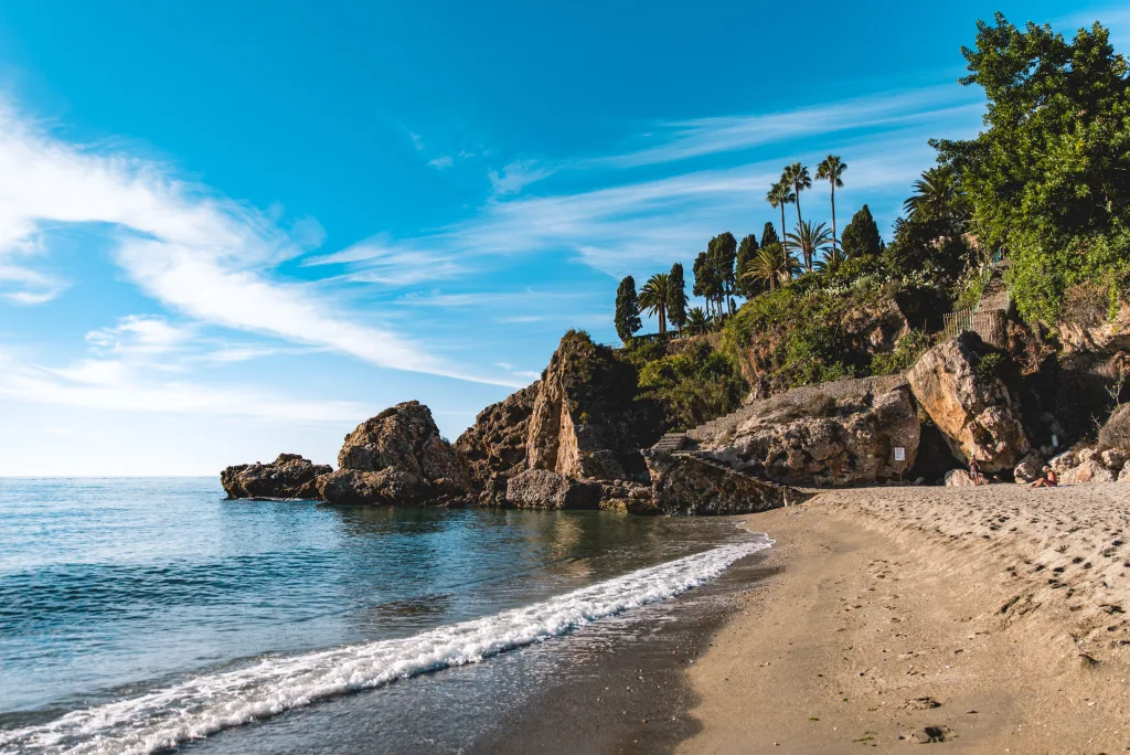 Nerja, destino de playa en España
