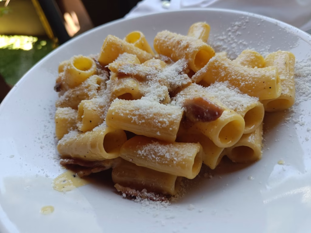 Donde comer pasta en Roma: en el restaurante Flavio al Velavevodetto